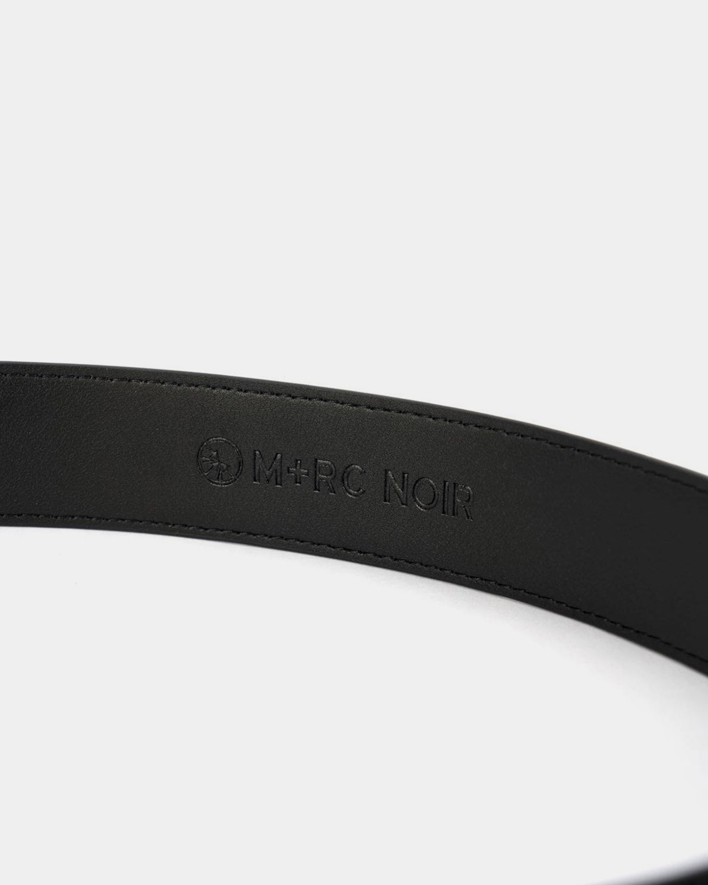 The silver blazon belt