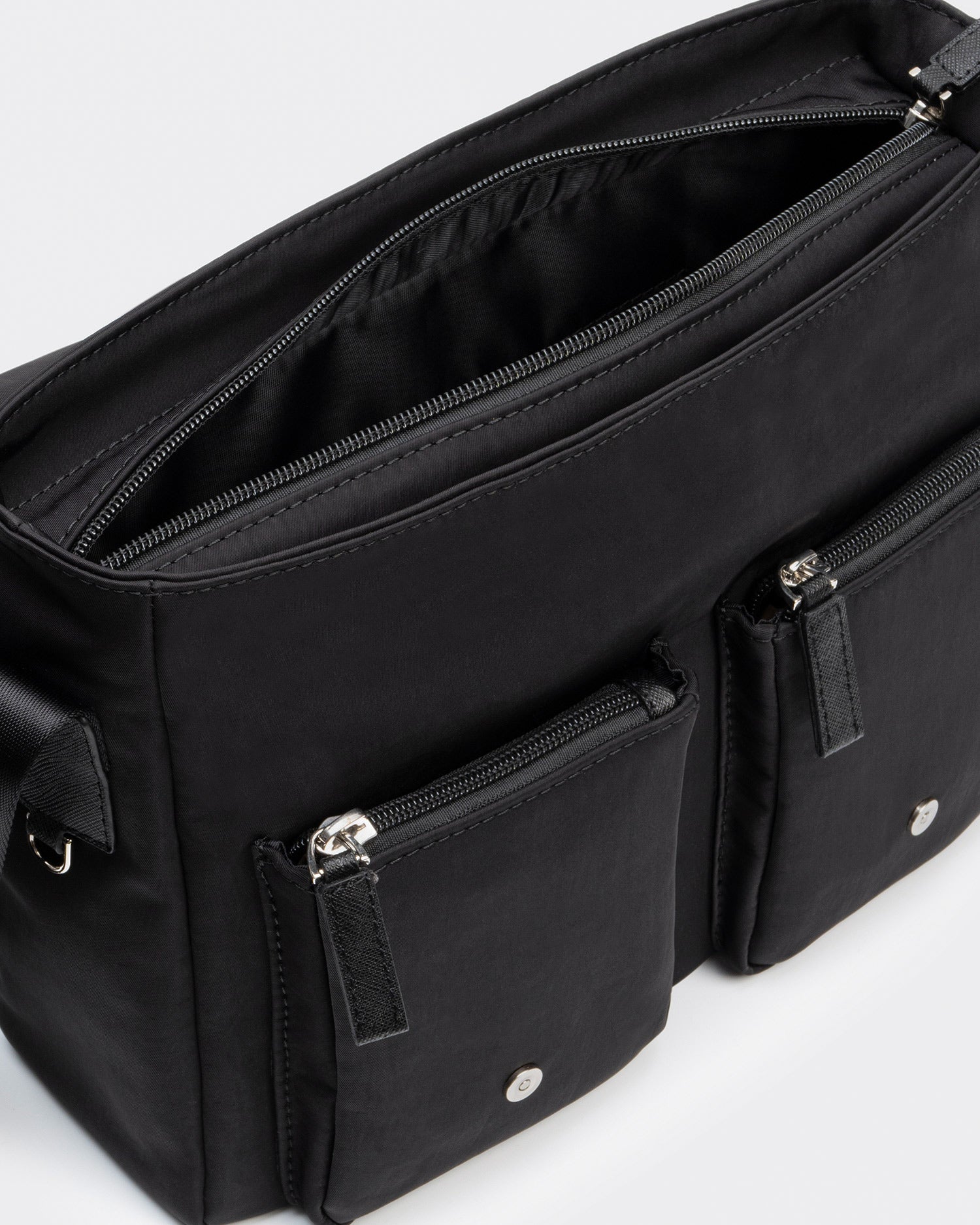 Messenger Classic Bag - mrcnoir